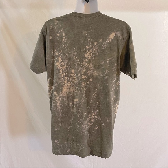 Tultex Green and Cream Short Sleeve Tee with Tiger Graphic - Picture 4 of 5